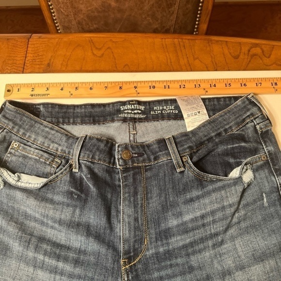 Levi Signature Womens Jeans Size 18 Mid Rise Slim Cuffed Denim 34x26 🔥 (Q) - Picture 2 of 11